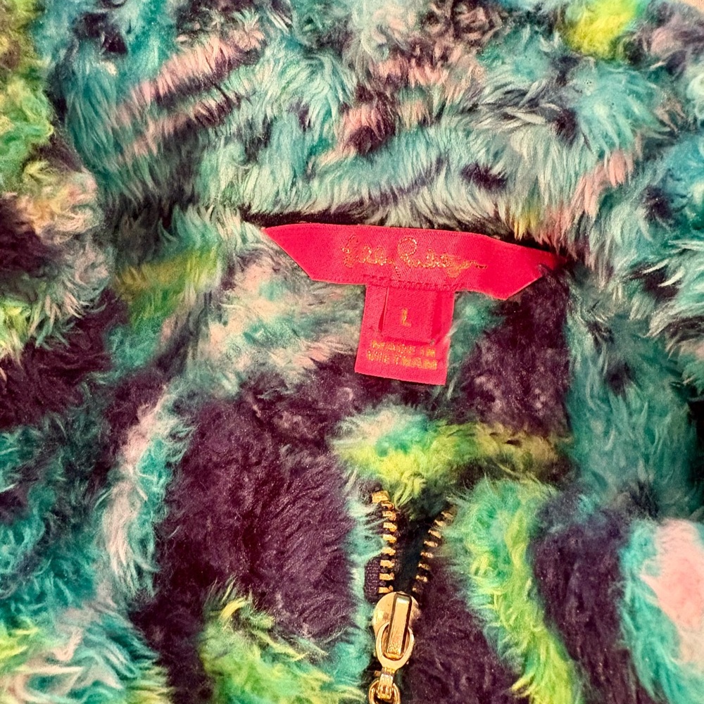 Lilly Pulitzer Super Cozy Fleece Pullover Size L - Picture 2 of 2